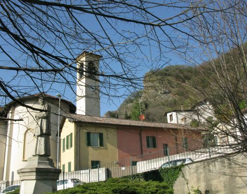 Museo-Beato-Serafino-esterno-e-statua Museo-Beato-Serafino-esterno-e-statua